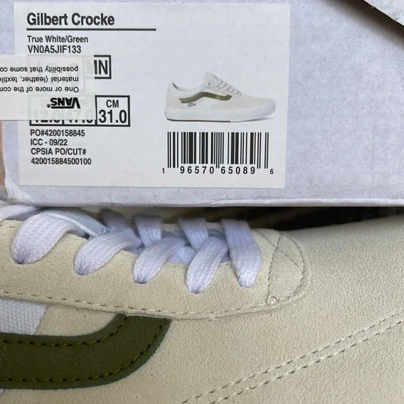 Vans WMNS Gilbert Crockett
True White/Green
VN0A5JIF133
sneakers - Picture 16 of 16